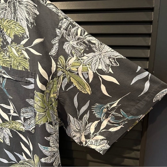 Columbia Men’s 100% Cotton Short Sleeve Shirt, Tropical Print with Fish Size XXL - Picture 7 of 11